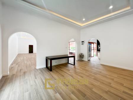 ขายวิลล่า 3ห้องนอนบ้านเนื้อที่ 3 ไร่ พร้อมสระว่ายน้ำและสวนขนาดใหญ่ในหินเหล็กไฟ