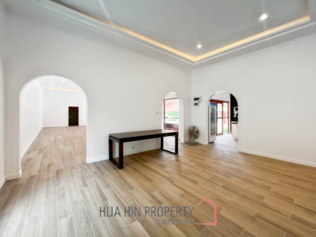 JUST RENOVATED 3-Bedroom Luxury Villa on a LARGE 3 Rai Plot in Hin Lek Fai