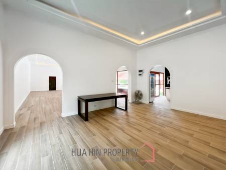 JUST RENOVATED 3-Bedroom Luxury Villa on a LARGE 3 Rai Plot in Hin Lek Fai