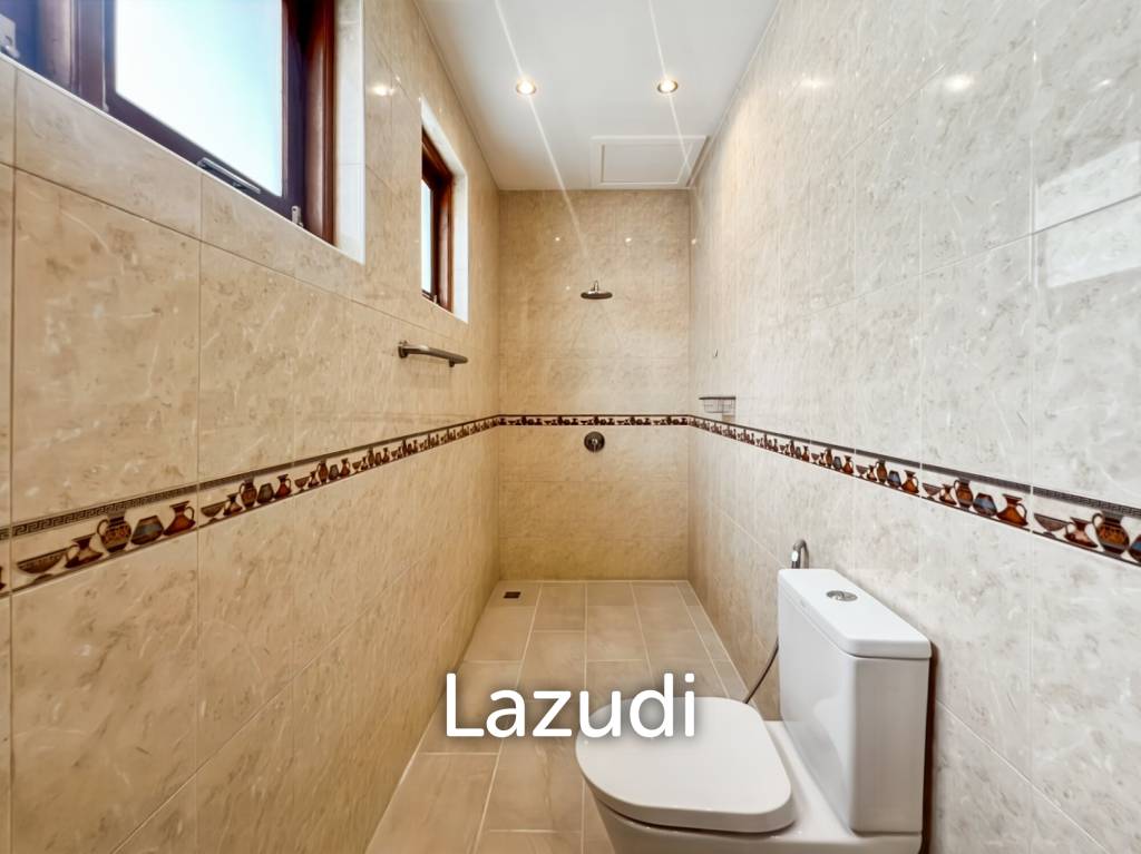 JUST RENOVATED 3-Bedroom Luxury Villa on a LARGE 3 Rai Plot in Hin Lek Fai