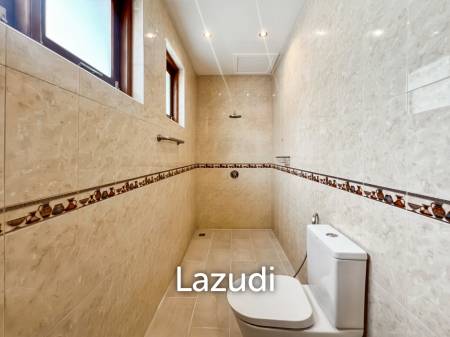 JUST RENOVATED 3-Bedroom Luxury Villa on a LARGE 3 Rai Plot in Hin Lek Fai