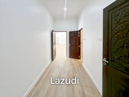 JUST RENOVATED 3-Bedroom Luxury Villa on a LARGE 3 Rai Plot in Hin Lek Fai