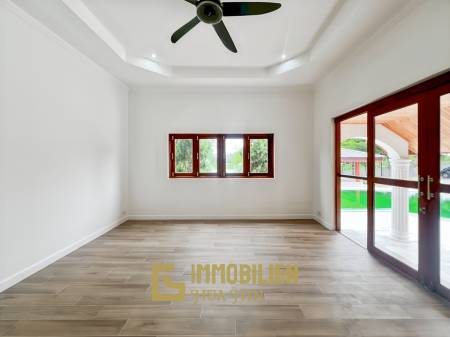 ขายวิลล่า 3ห้องนอนบ้านเนื้อที่ 3 ไร่ พร้อมสระว่ายน้ำและสวนขนาดใหญ่ในหินเหล็กไฟ