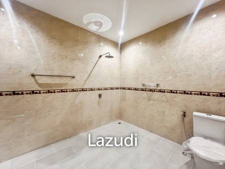 JUST RENOVATED 3-Bedroom Luxury Villa on a LARGE 3 Rai Plot in Hin Lek Fai