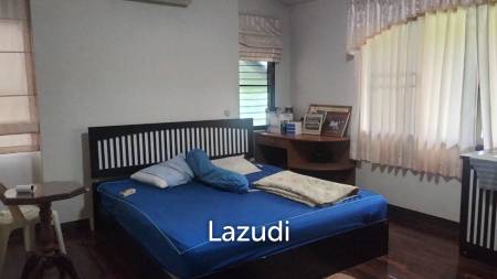 4 Beds 2-Storey House For Sale Close To Main Road.