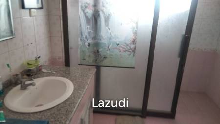 4 Beds 2-Storey House For Sale Close To Main Road.