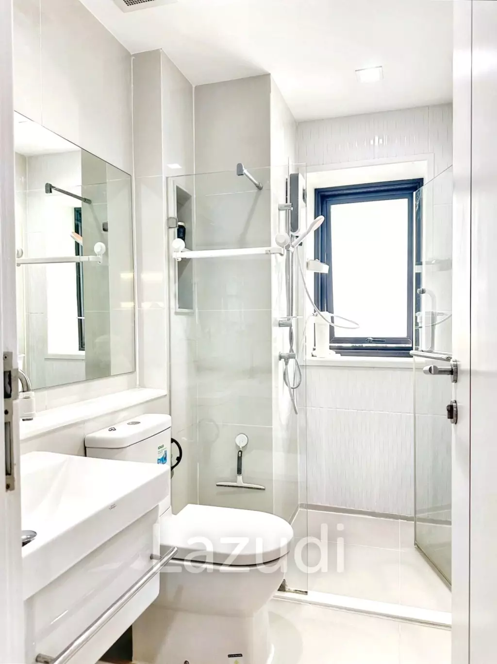 2 Bed 2 Bath 59 SQ.M LIFE Asoke - Rama 9