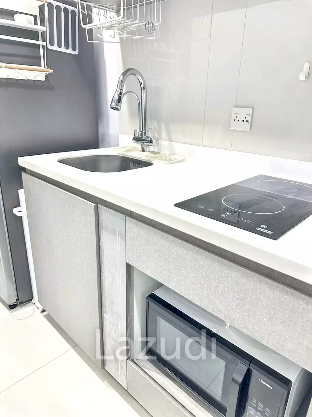 2 Bed 2 Bath 59 SQ.M LIFE Asoke - Rama 9