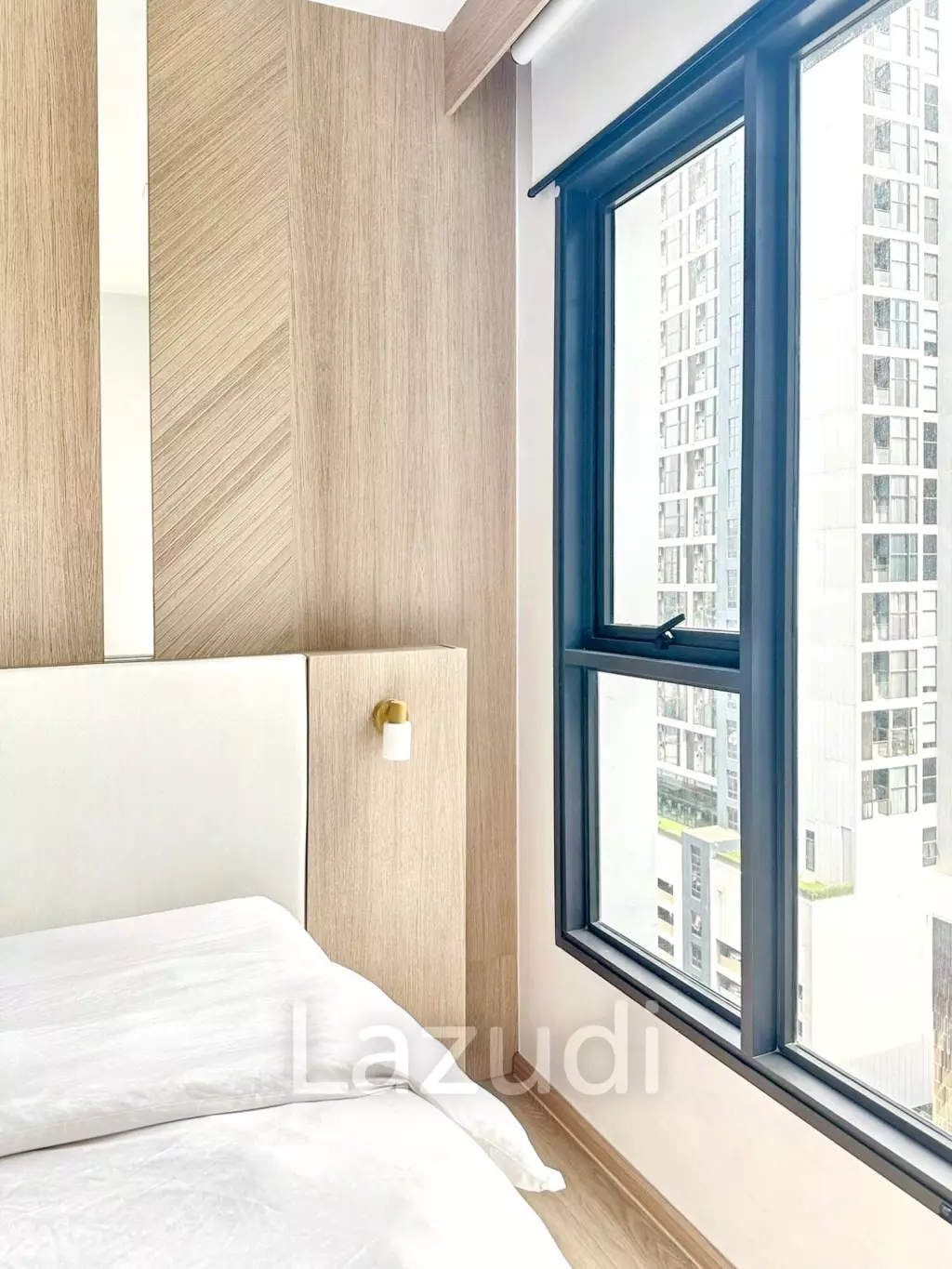 2 Bed 2 Bath 59 SQ.M LIFE Asoke - Rama 9
