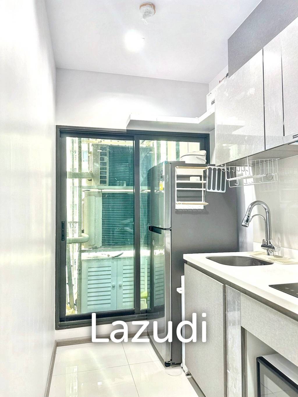 2 Bed 2 Bath 59 SQ.M LIFE Asoke - Rama 9