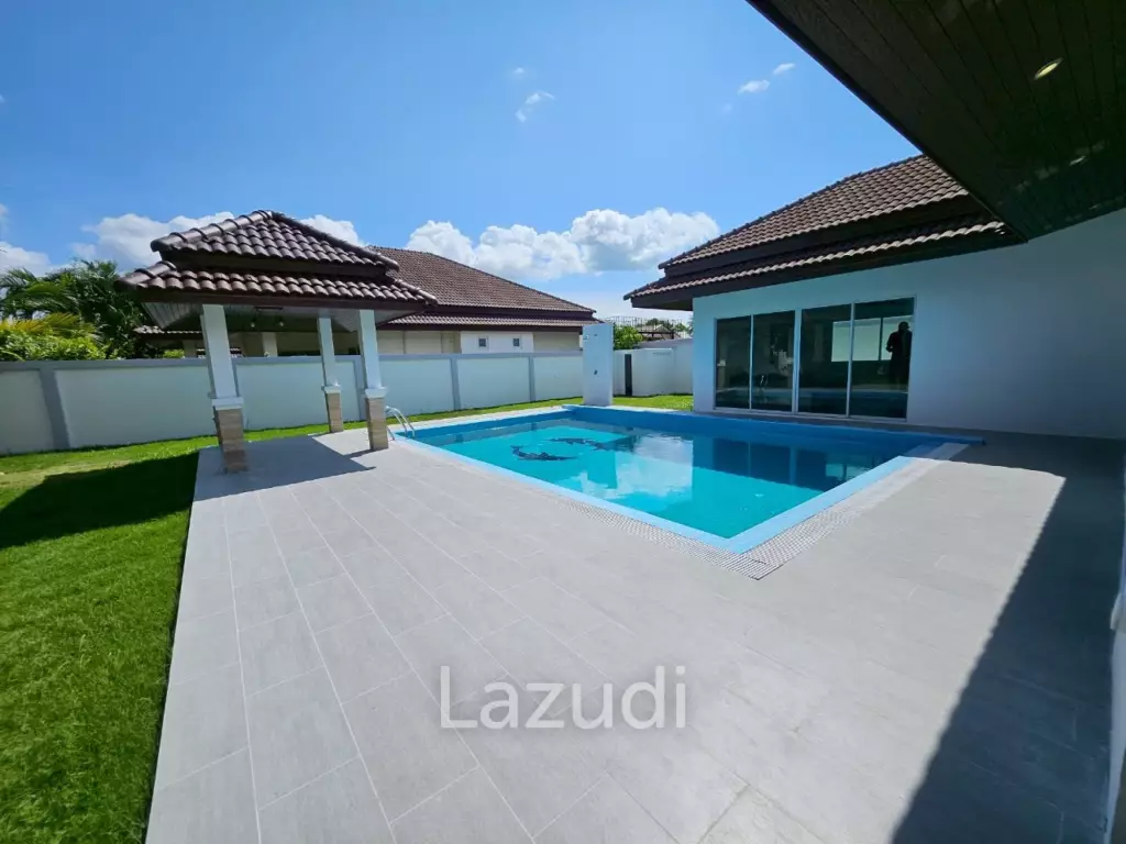Unique Villas Pattaya 3 bedrooms 4 bathrooms 640 SQ.M.