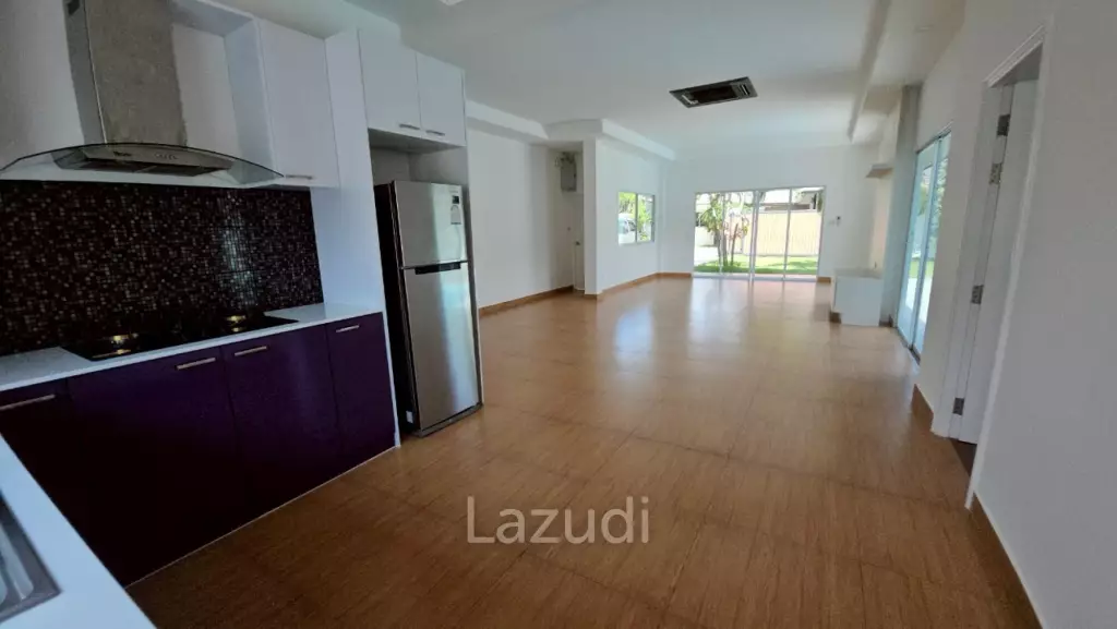 Unique Villas Pattaya 3 bedrooms 4 bathrooms 640 SQ.M.