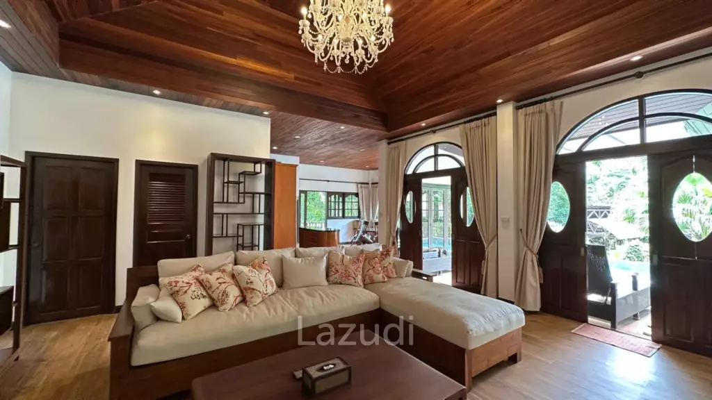 4-Bedroom Villa with Garden - Near Fisherman's Village