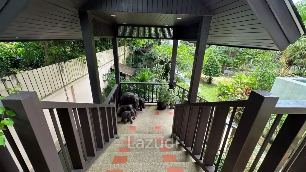 4-Bedroom Villa with Garden - Near Fisherman's Village
