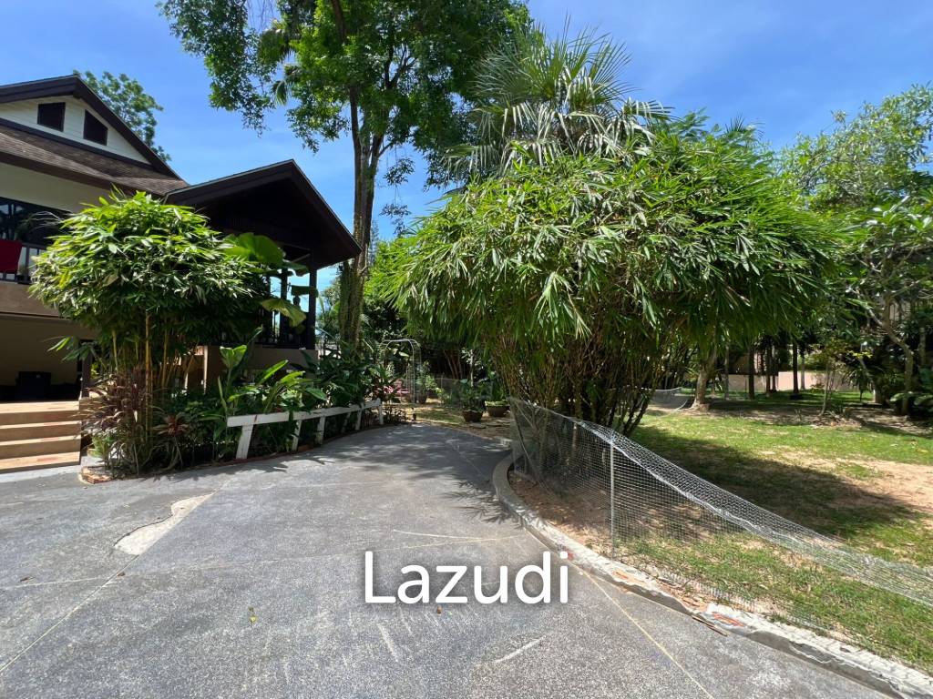 4-Bedroom Villa with Garden - Near Fisherman's Village