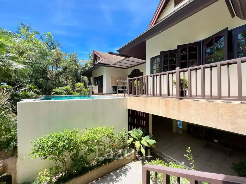 4-Bedroom Villa with Garden - Near Fisherman's Village