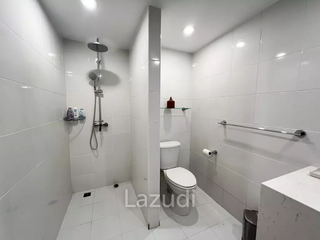 4-Bedroom Villa with Garden - Near Fisherman's Village