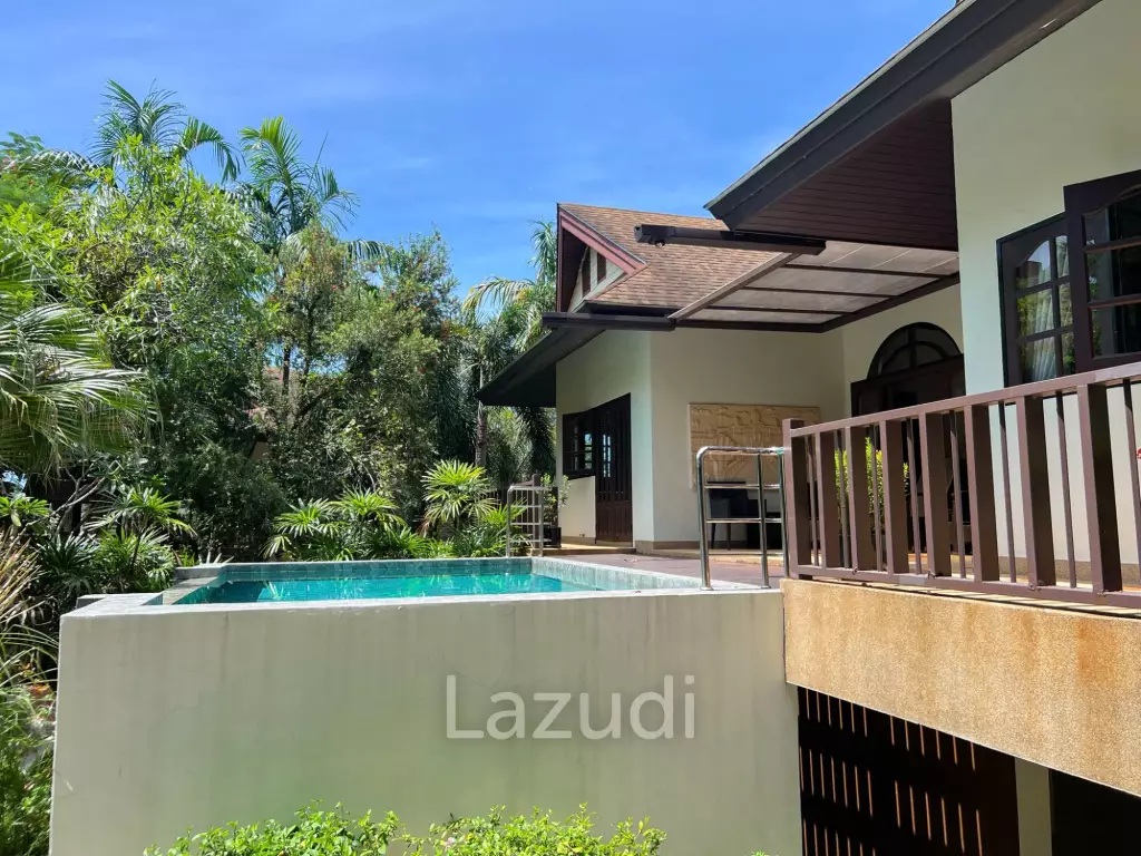 4-Bedroom Villa with Garden - Near Fisherman's Village