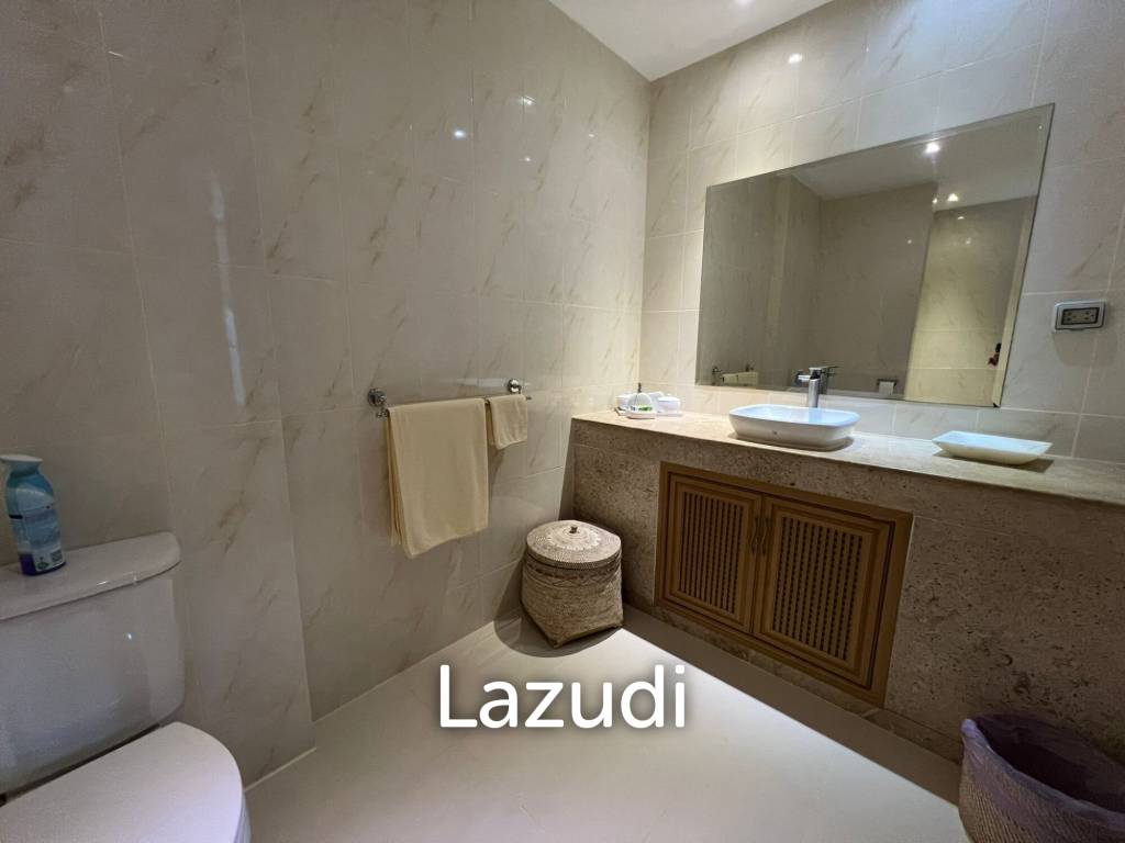 4-Bedroom Villa with Garden - Near Fisherman's Village