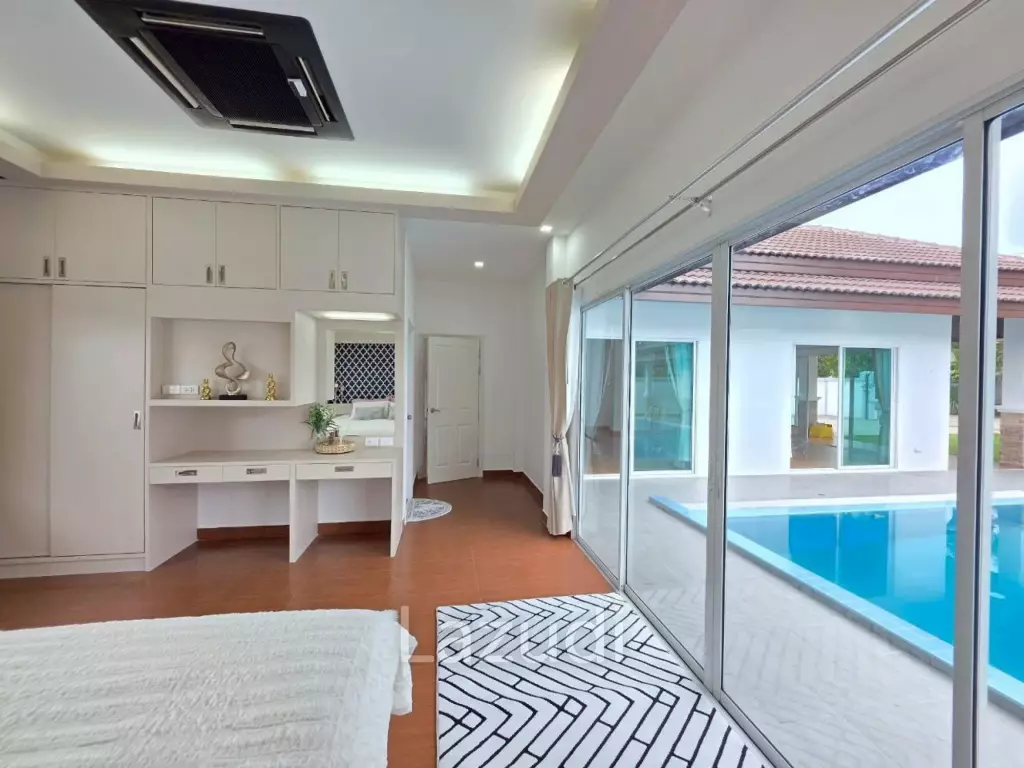 Unique Villas Pattaya 3 bedrooms 4 bathrooms 640 SQ.M.