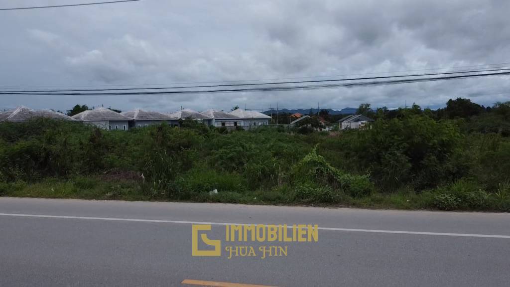 ที่ดินเพื่อการลงทุนในหินเหล็กไฟ-ทับใต้ ใกล้สำนักงานตรวจคนเข้าเมือง หัวหิน