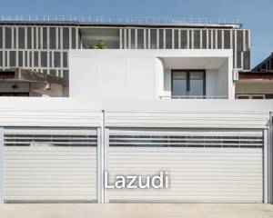 3 bedroom 4 bathroom 205 SQ.M Townhouse in Pradipat