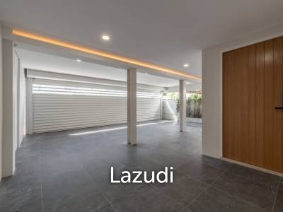 3 bedroom 4 bathroom 205 SQ.M Townhouse in Pradipat