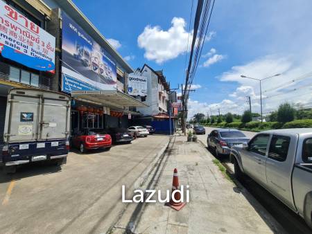 3-Storey Commercial Building on The main road at Hang Dong.