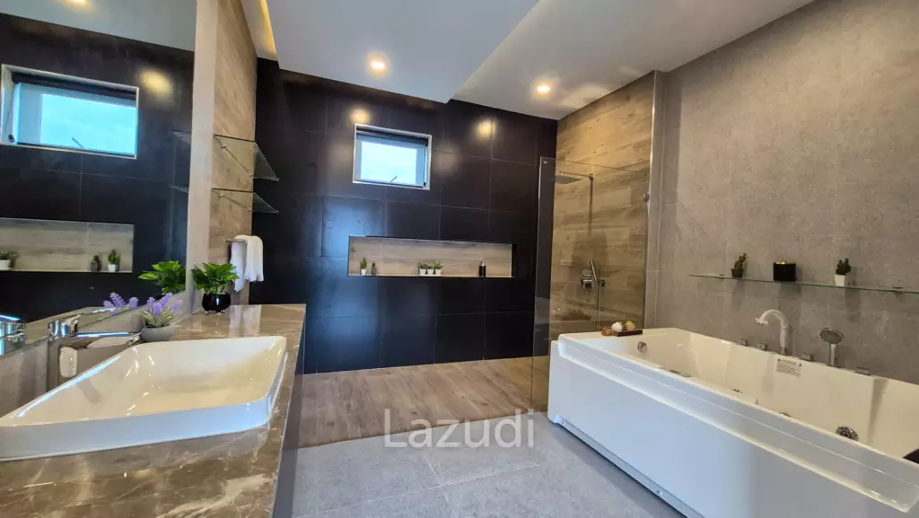 6 Bedrooms 8 Bathrooms 725 SQ.M. Sonora Residence Chaknok