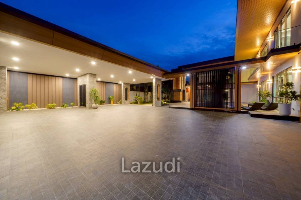 7 Bed 9 Bath 1965 SQ.M. M Mountain Grand Villa