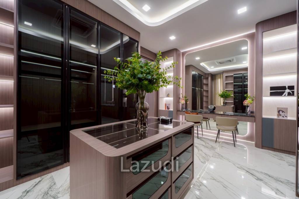 7 Bed 9 Bath 1965 SQ.M. M Mountain Grand Villa