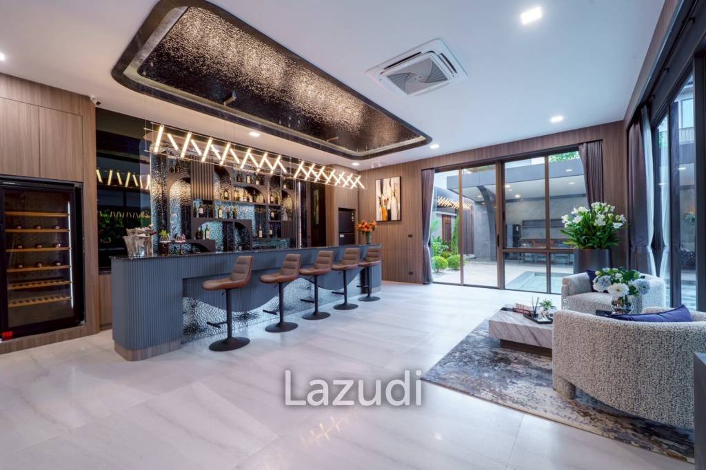 7 Bed 9 Bath 1965 SQ.M. M Mountain Grand Villa