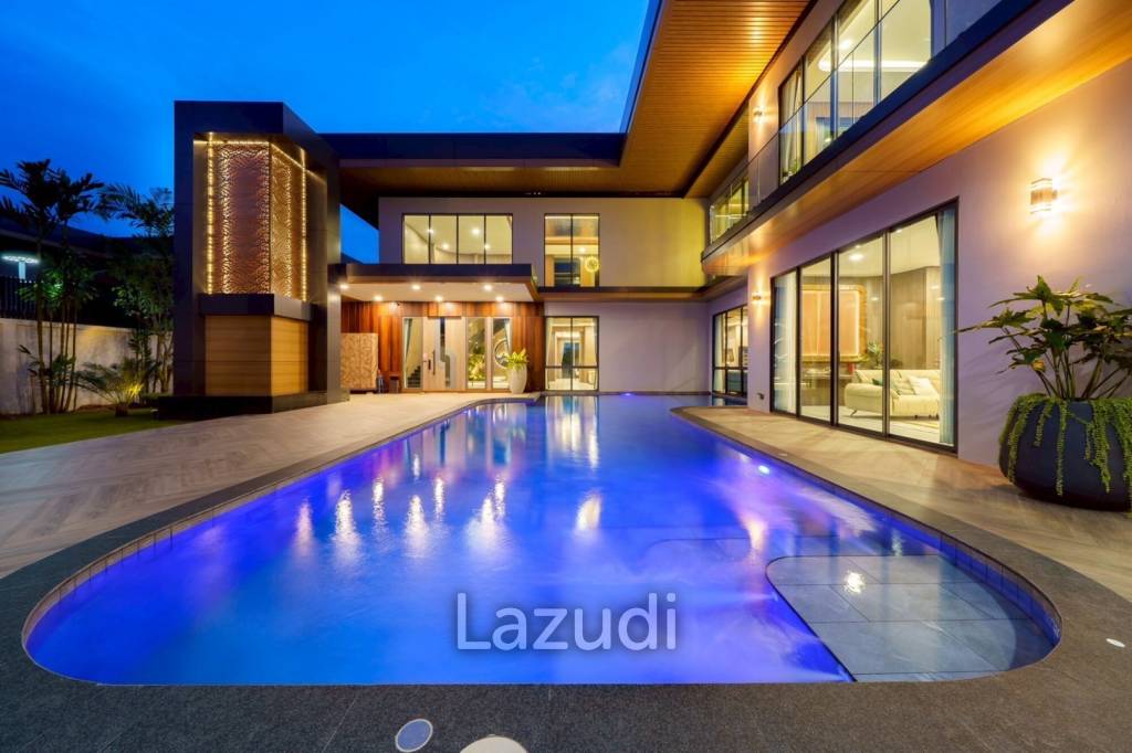 7 Bed 9 Bath 1965 SQ.M. M Mountain Grand Villa