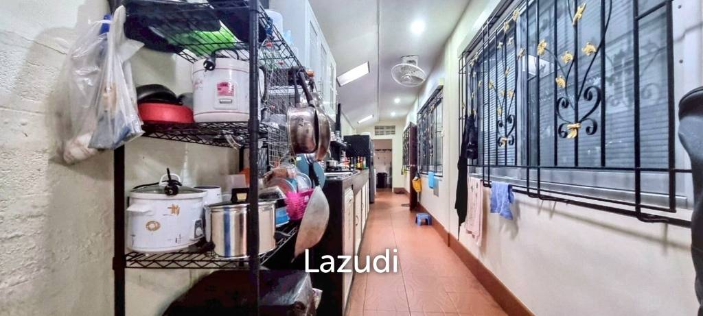 3 Beds 2 Baths 220 SQ.M. House In East Pattaya