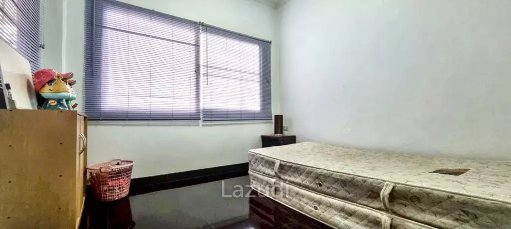 3 Beds 2 Baths 220 SQ.M. House In East Pattaya