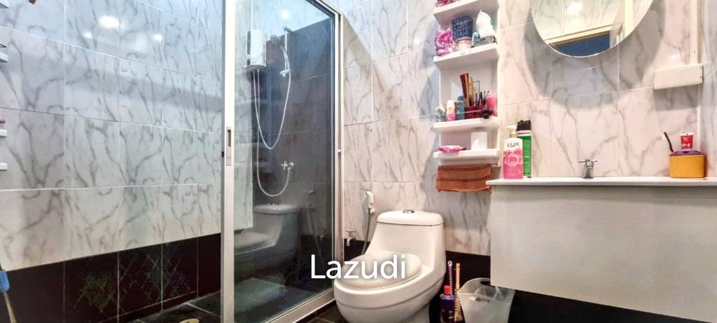 3 Beds 2 Baths 220 SQ.M. House In East Pattaya