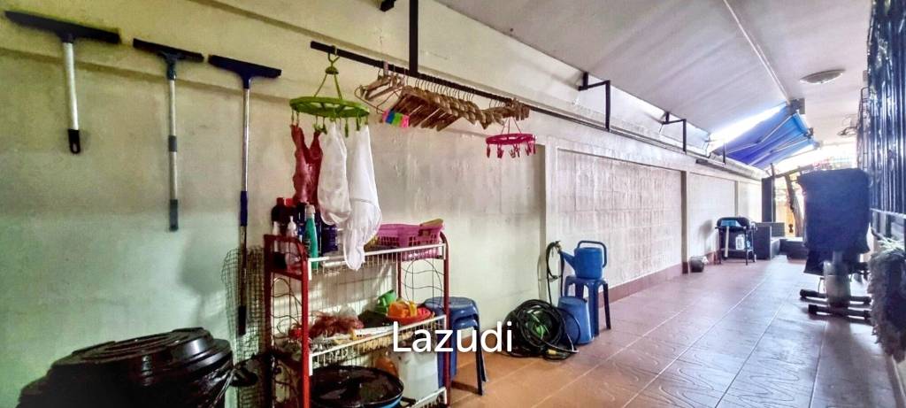 3 Beds 2 Baths 220 SQ.M. House In East Pattaya