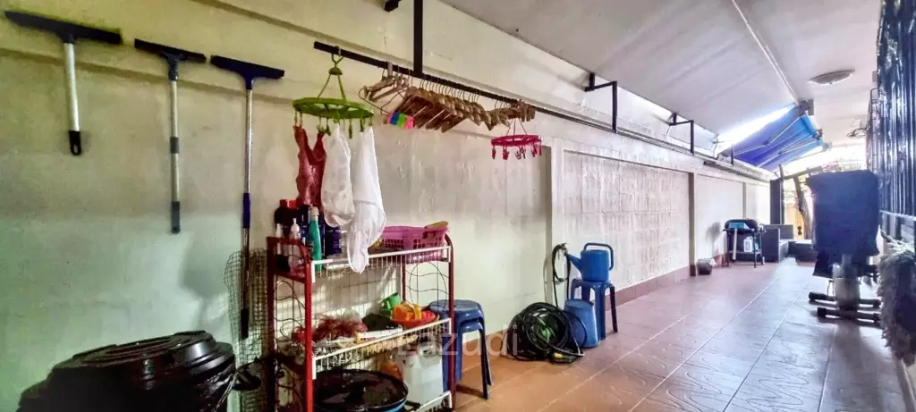 3 Beds 2 Baths 220 SQ.M. House In East Pattaya