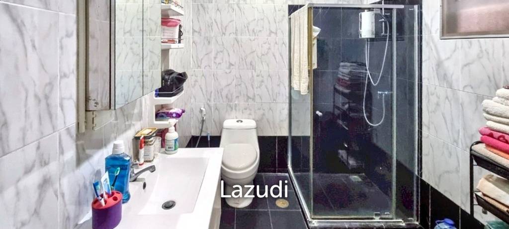 3 Beds 2 Baths 220 SQ.M. House In East Pattaya