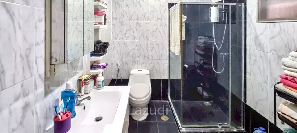 3 Beds 2 Baths 220 SQ.M. House In East Pattaya