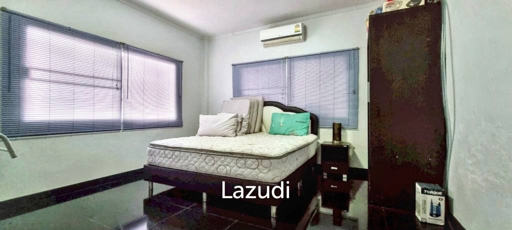 3 Beds 2 Baths 220 SQ.M. House In East Pattaya