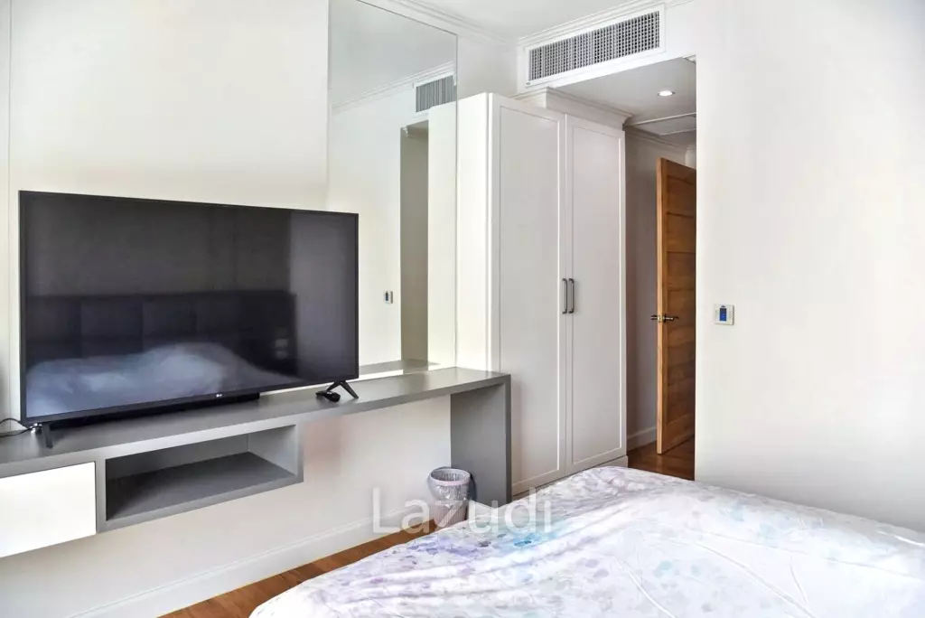 4 Bedroom 5 Bathroom 283.6 Sq.m Watermark Chaophraya