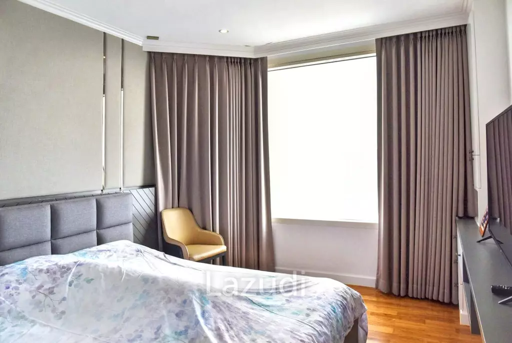 4 Bedroom 5 Bathroom 283.6 Sq.m Watermark Chaophraya