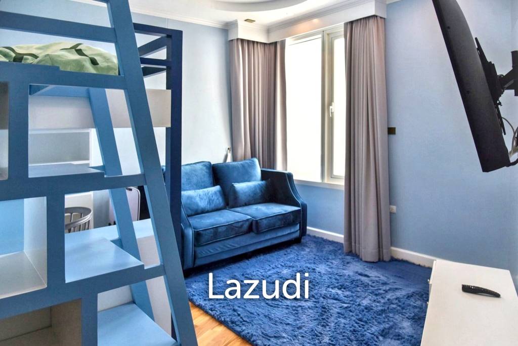 4 Bedroom 5 Bathroom 283.6 Sq.m Watermark Chaophraya