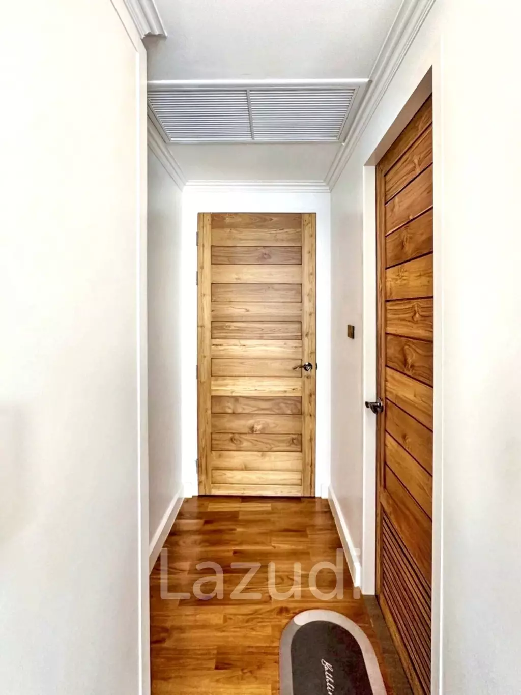 4 Bedroom 5 Bathroom 283.6 Sq.m Watermark Chaophraya