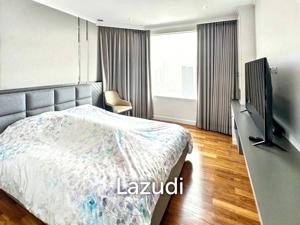 4 Bedroom 5 Bathroom 283.6 Sq.m Watermark Chaophraya