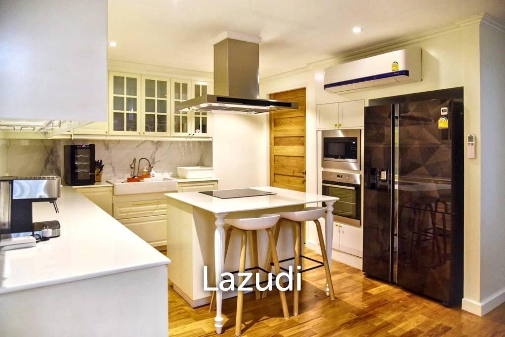 4 Bedroom 5 Bathroom 283.6 Sq.m Watermark Chaophraya