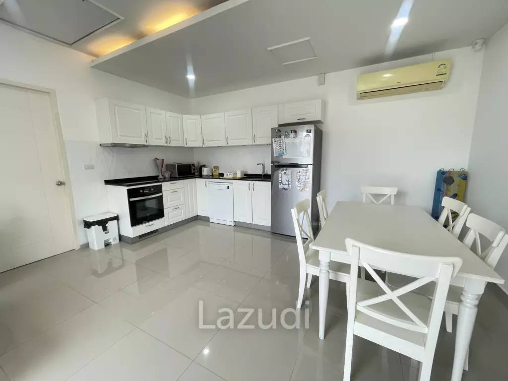 Mil Pool Villa:  Charming 3-Bedroom Villa in Prime Hua Hin Location – Soi 102