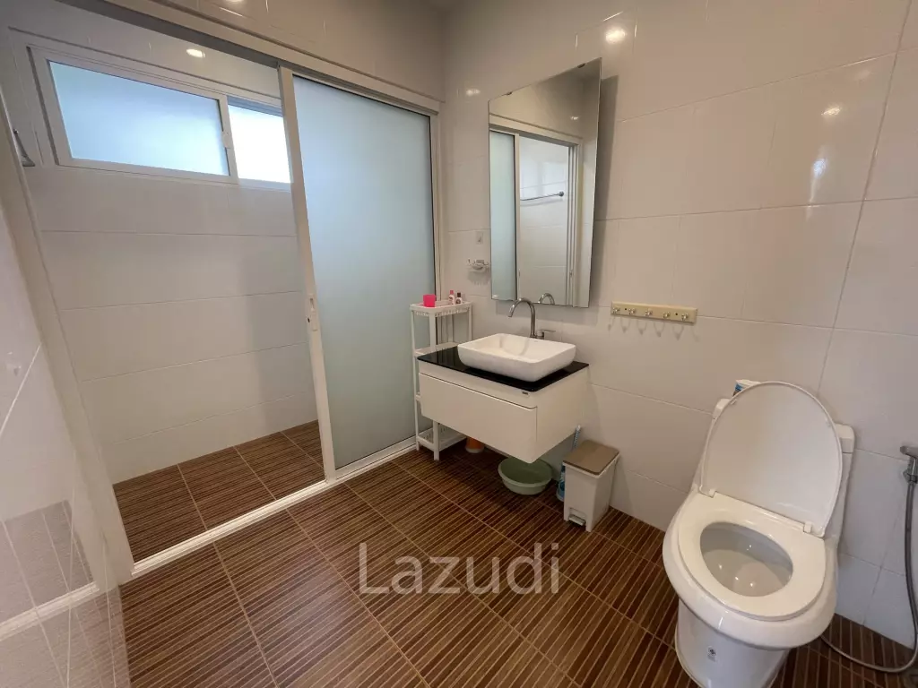 Mil Pool Villa:  Charming 3-Bedroom Villa in Prime Hua Hin Location – Soi 102