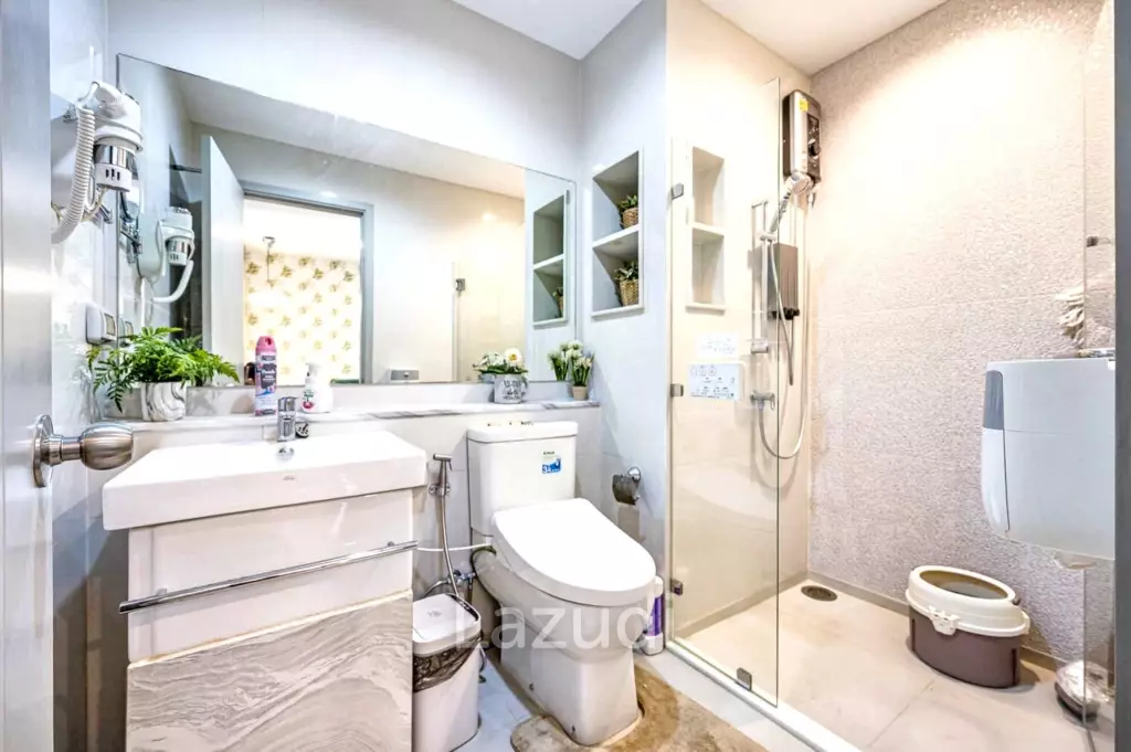 1 Bedroom 1 Bathroom 30 Sq.m Life Sukhumvit 62